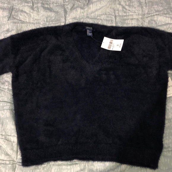 COPY - Forever 21 sweater - Picture 3 of 5